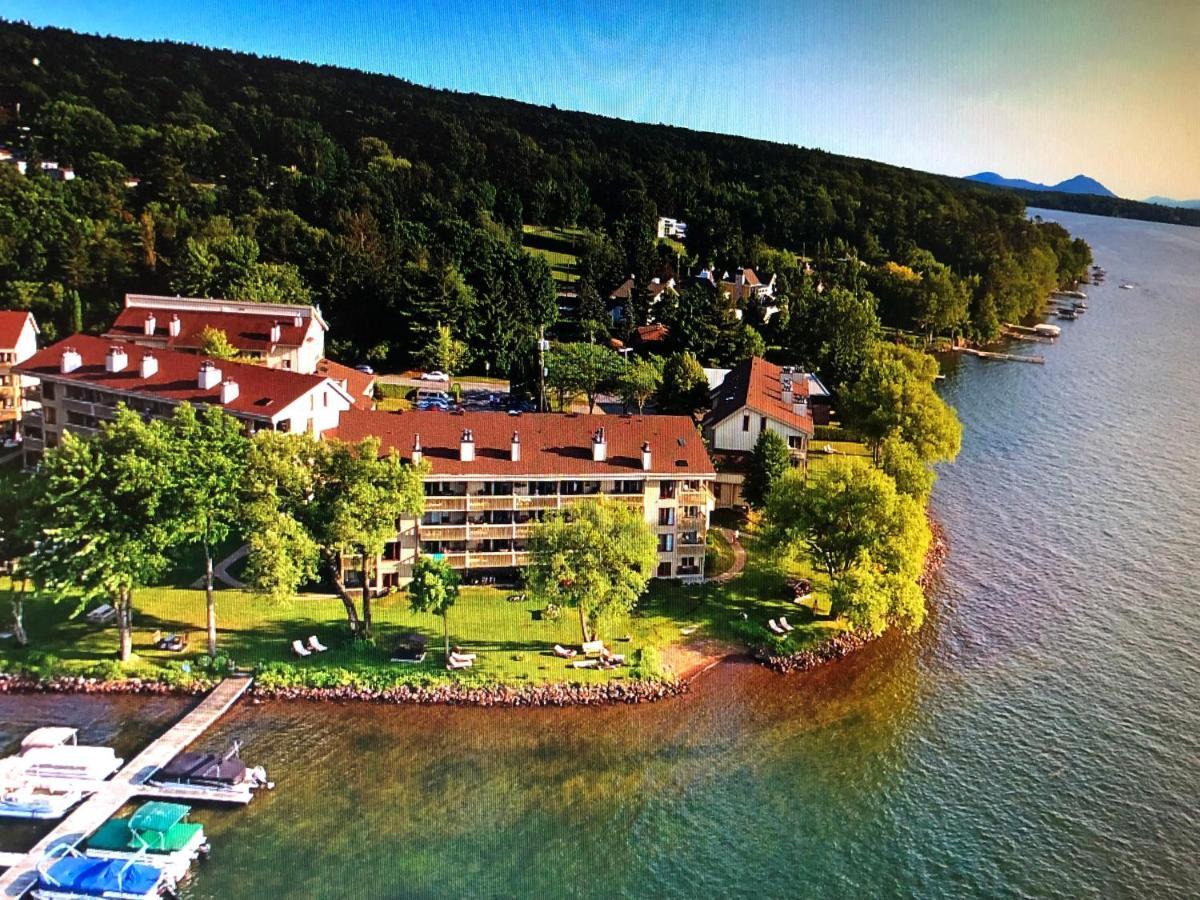 Condos Memphrémagog Bagian luar foto