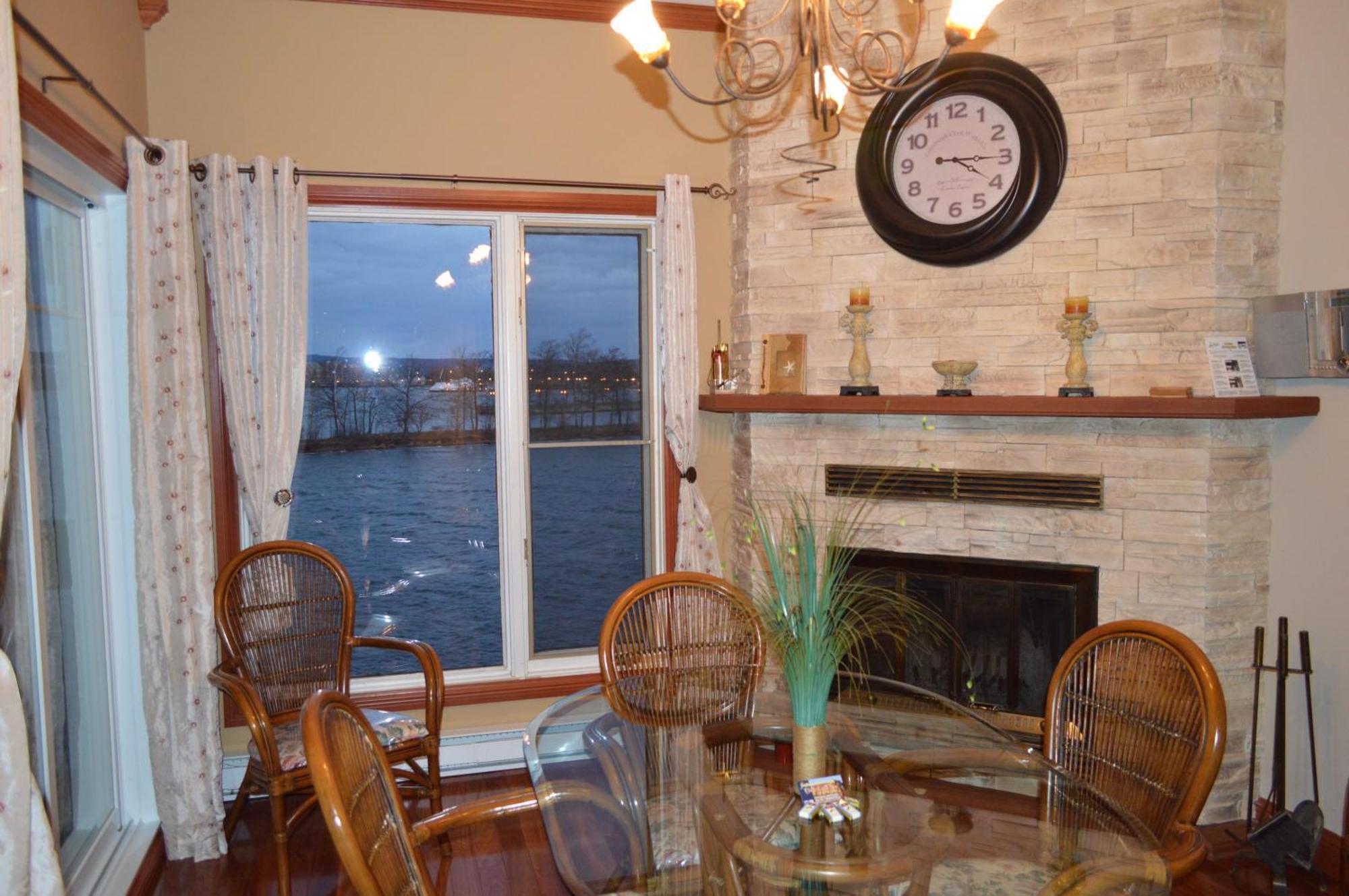 Condos Memphrémagog Ruang foto
