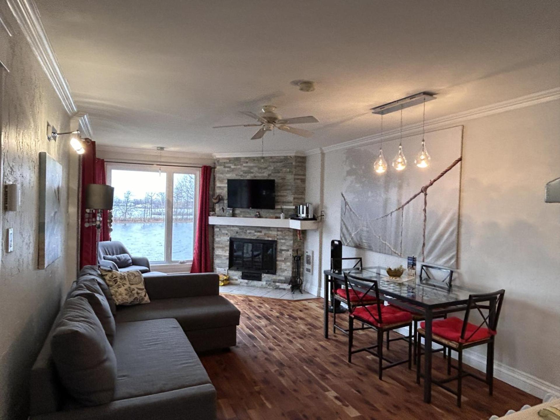 Condos Memphrémagog Bagian luar foto