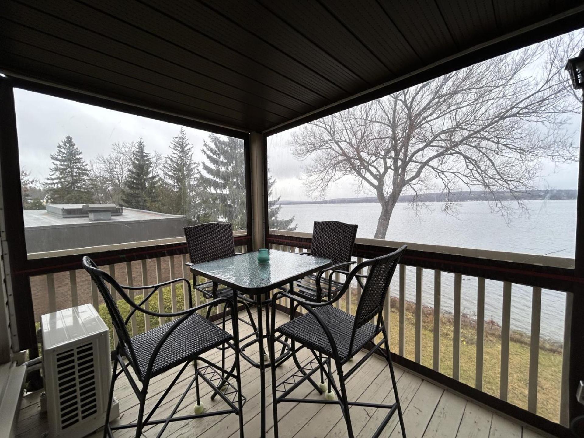Condos Memphrémagog Bagian luar foto