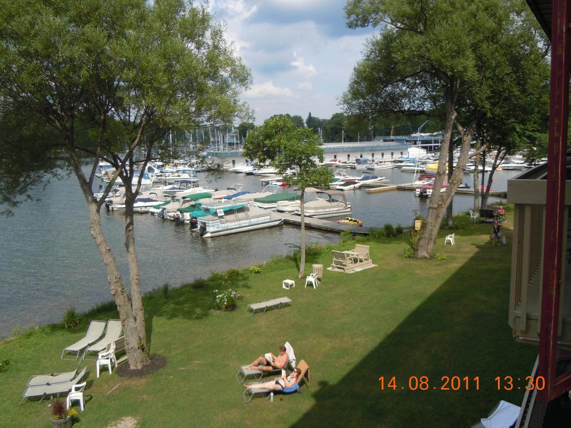 Condos Memphrémagog Bagian luar foto